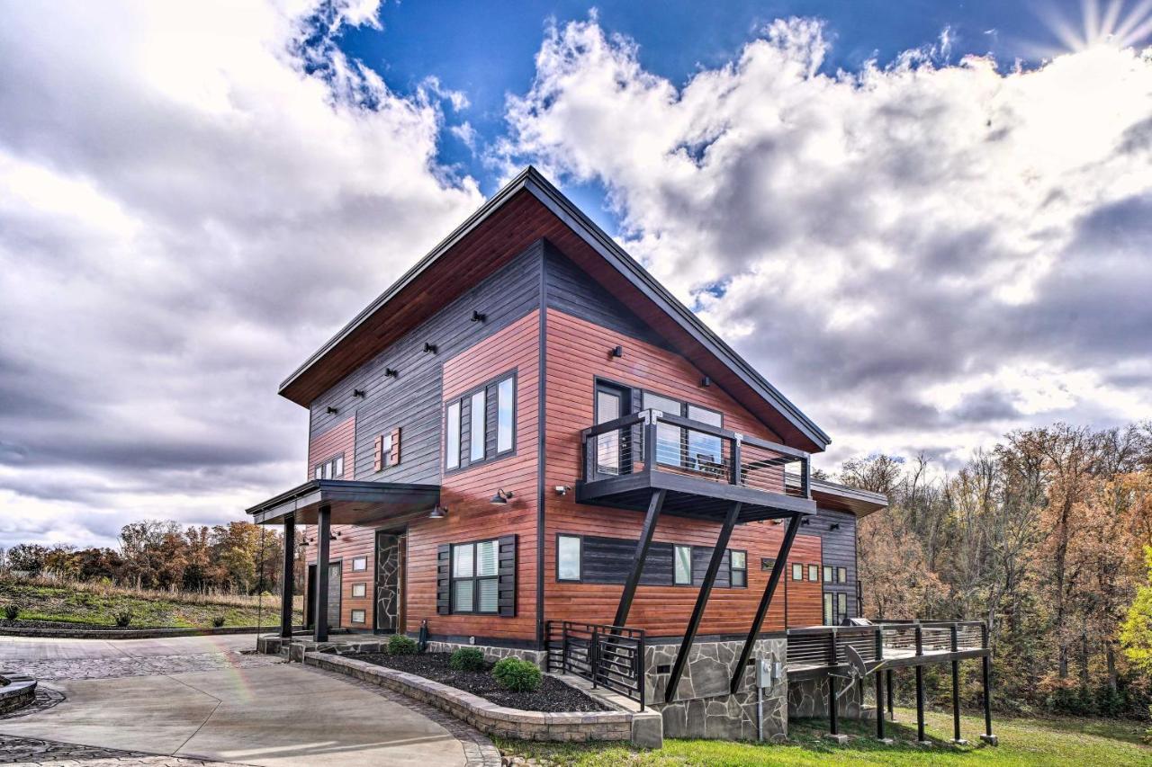 Spacious Sevierville Home With Hot Tub! المظهر الخارجي الصورة