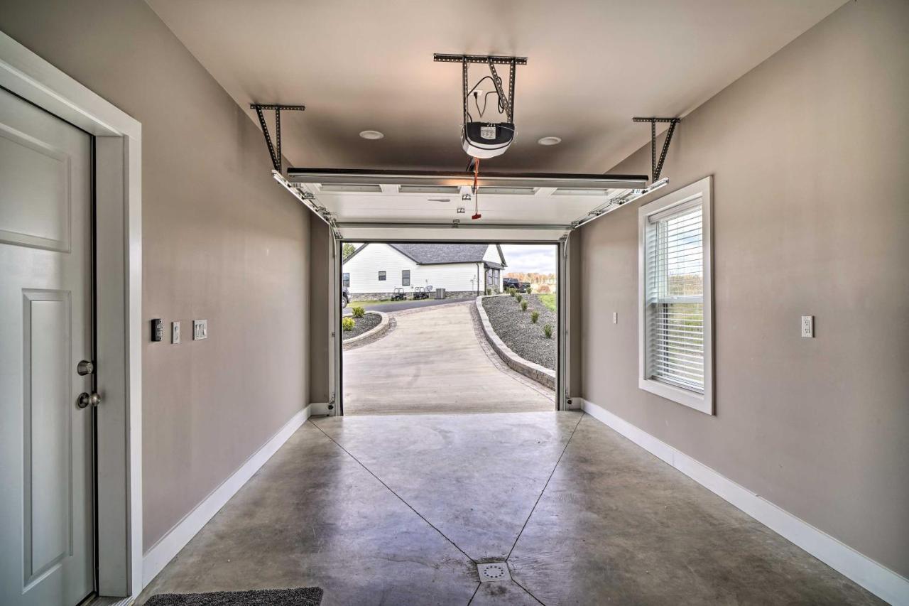 Spacious Sevierville Home With Hot Tub! المظهر الخارجي الصورة